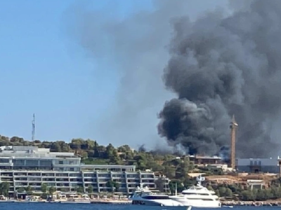 Υπό μερικό έλεγχο η φωτιά στον Αστέρα Βο...