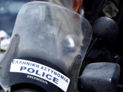 Χειροπέδες σε τρία άτομα για ναρκωτικές ουσίες