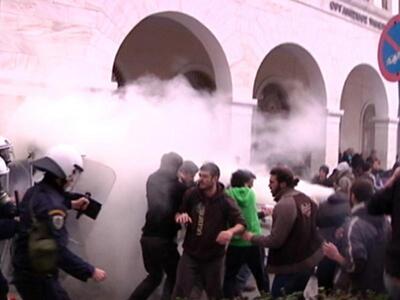 Επεισόδια στην Σύρο με αφορμή την επίσκε...