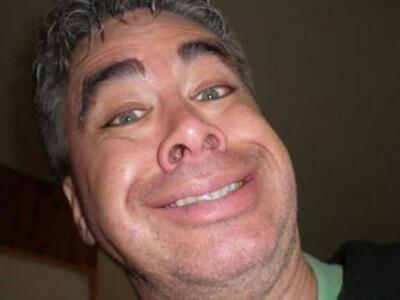 Χάνετε δουλειές επειδή ανεβάζετε γελοία ...