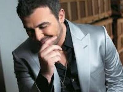 Με ολοκαίνουρια τραγούδια και δίσκο στο ...