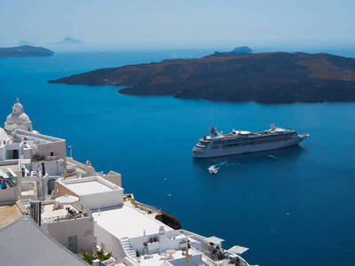 Τουρισμός για Όλους: «Έπεσε» η διαδικτυα...