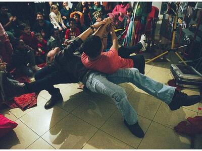 Οι ανήλικοι ασυνόδευτοι μετανάστες της Π...