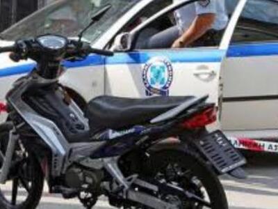 Πάτρα: Άνοιξε απρόσεκτα την πόρτα του αυ...