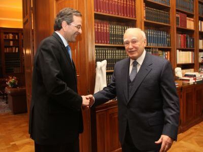 Ευχές Σαμαρά στον Κάρολο Παπούλια