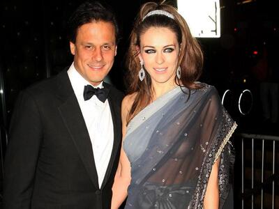 Διαζύγιο παίρνει η Elizabeth Hurley 