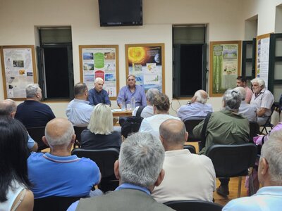 Ενημερωτική συνάντηση στην Τ.Κ. Μονοδενδ...