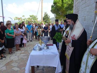 Θυρανοίξια στον εκ βάθρων ανακαινισθέντα...