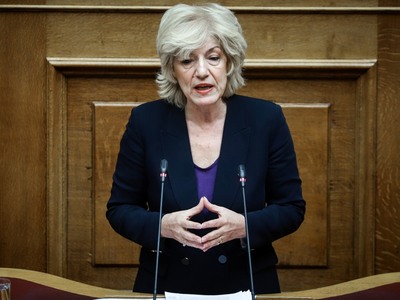 Σία Αναγνωστοπούλου: Η Συμφωνία των Πρεσ...