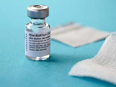 Εμβόλιο Pfizer: Στο 100% η αποτελεσματικ...