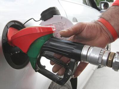 Αέρα...κοπανιστό αντί για βενζίνη δίνει ...