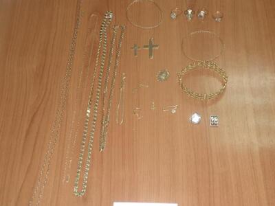 Δυτική Ελλάδα:Της έκλεψαν τα κοσμήματα κ...