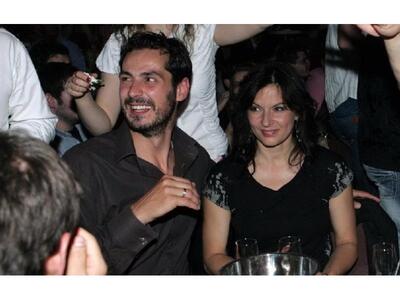 Το Σάββατο βαπτίζουν το γιο τους ο  Νίκο...