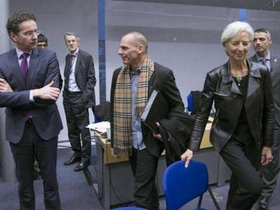 Ο εκνευρισμένος Ντάισελμπλουμ με τον Βαρ...