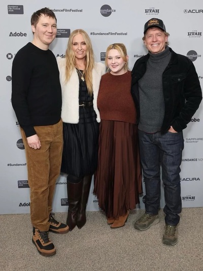 Οι Πολ Ντέινο, Τόνι Κολέτ, Αμπιγκέιλ Μπρ...