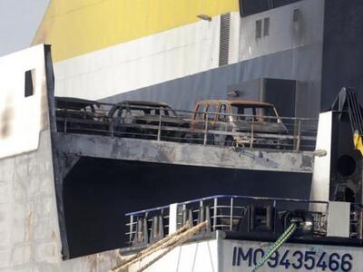 Ακόμα καίγεται το Norman Atlantic - Φαίν...