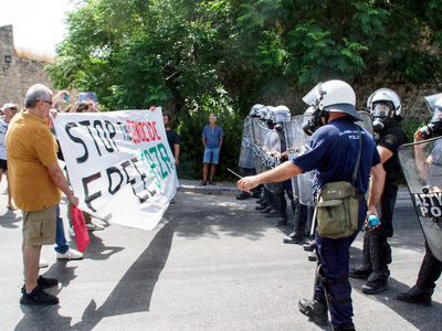 Ρόδος: Ένταση λόγω άφιξης κρουαζιερόπλοι...