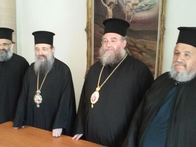 (από αριστερά) Αρχιμανδρίτης π. Στέφανος...