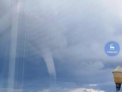 Εντυπωσιακός υδροστρόβιλος ανοικτά της Ρ...