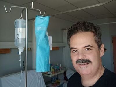 Γιάννης Πανουκλιάς: Στο νοσοκομείο του Ρ...