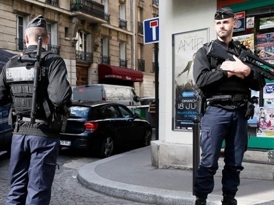 Τέσσερις νεκροί από επίθεση με μαχαίρι σ...