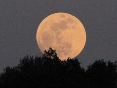 Δεύτερη πανσέληνος για τον Αύγουστο