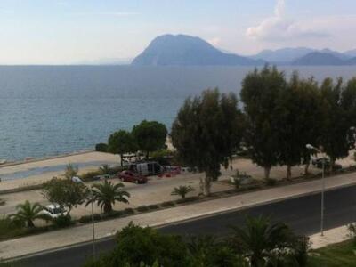 ΔΙΠΛΑ ΣΤΗΝ ΗΡΩΩΝ ΠΟΛΥΤΕΧΝΕΙΟΥ ΤΟ ΑΞΙΟΘΕΑΤΤΟ