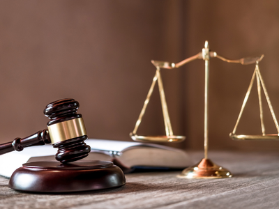 Πάτρα: Δικαίωση για πατέρα που αναλαμβάν...