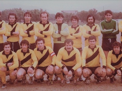 Στην φωτογραφία, απεικονίζεται ομάδα του...