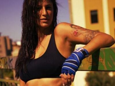 Η σέξι Ελληνίδα θεά του kick boxing - ΑΠ...