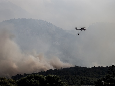 Κορινθία: Ολονύχτια "μάχη" με ...