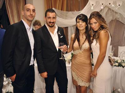 Ο γαμπρός Αλέξανδρος Καλλέργης μαζί με τ...