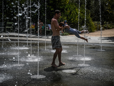 Καιρός σαββατοκύριακο: Επιστρέφει η ζέστ...