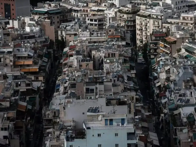 Στον πάγο από την ΑΑΔΕ 8.000 παράτυπες γ...