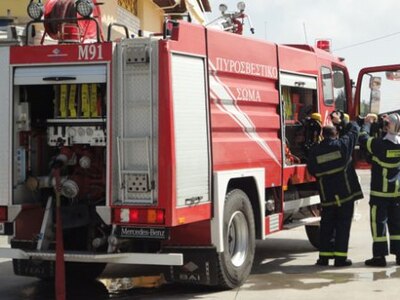 Φούντωσε τζάκι στο κέντρο της Πάτρας- Επ...