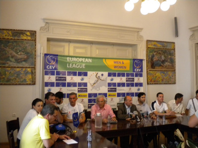 Η Πάτρα καλωσόρισε τις Εθνικές ομάδες βόλεϊ