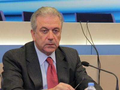 Δ. Αβραμόπουλος: "Να συστρατευθεί μ...