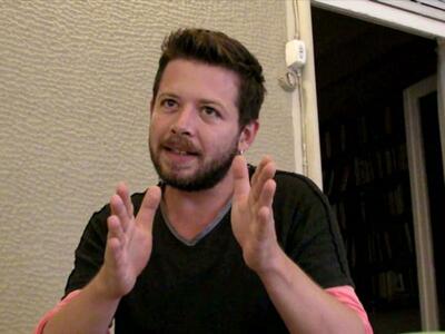 Παρουσία του σκηνοθέτη η αποψινή προβολή...