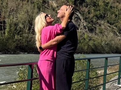 Η Ελένη Μενεγάκη γιόρτασε τα 56α γενέθλι...