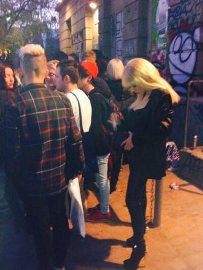 ΕΝ ΑΝΑΜΟΝΗ ΤΗΣ ΣΥΝΑΝΤΗΣΗΣ ΜΕ ΤΗΝ LADY GAGA