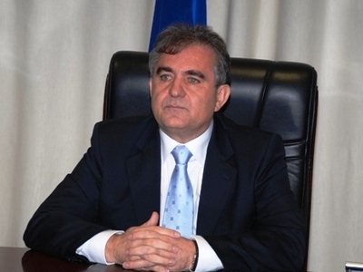 O Περιφερειάρχης Δ. Ελλάδας υπέγραψε 192...