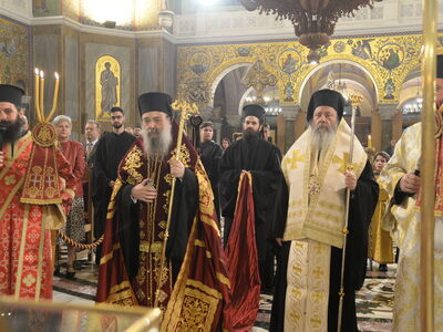 Εσπερινός για τους Αγίους των Πατρών και βράβευση των αριστούχων παιδιών - φωτό