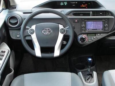 Η Toyota ανακαλεί χιλιάδες αυτοκίνητα πα...