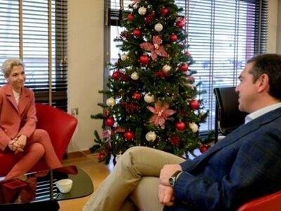 Φωτεινή Μπακαδήμα: Στην ΚΟ του ΣΥΡΙΖΑ κα...