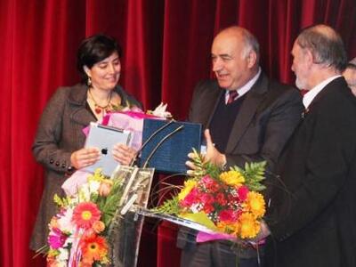 Η Σύρος τίμησε τη δημοσιογράφο Μαρία Δεναξά