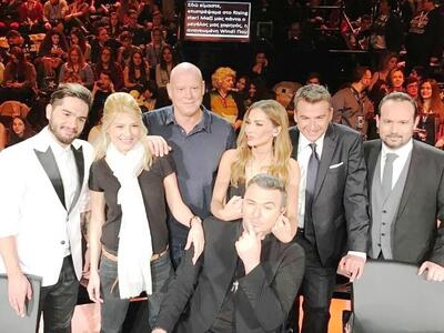 Στο πλατό του Rising Star η Φαίη Σκορδά ...