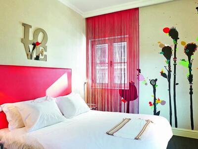 Love is in the air… Ρομαντικές Προσφορές...