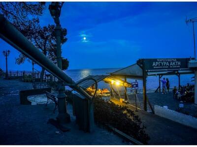 To "ματωμένο" φεγγάρι ανέτειλε...