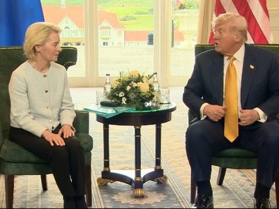 Εμπορική συμφωνία ΗΠΑ-ΕΕ: Δασμοί 15% στα...