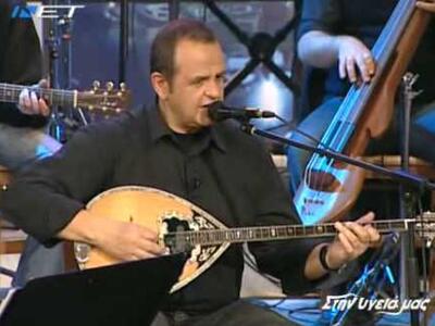 Φωτ. από εμφάνιση του Βαγγέλη Κορακάκη σ...